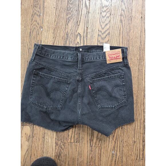 Levi's 501 Button Fly Jean Shorts Womens Size 30w or 8-10 Black NWOT High Rise - Picture 3 of 5
